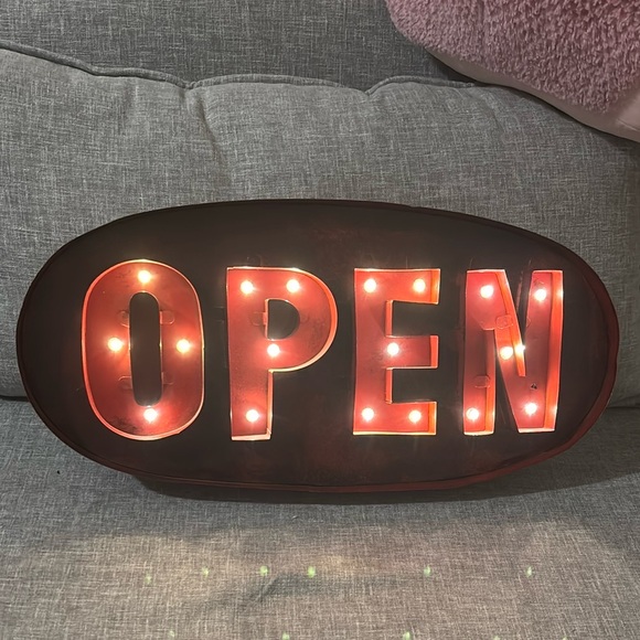 Vintage Style “OPEN” LED Light Sign – Bar / Café Wall Décor - Picture 1 of 4